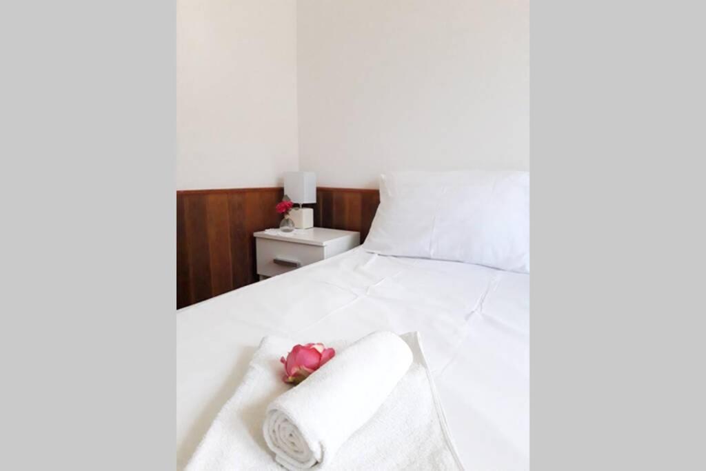 Giovanna - Spacious Lovely Apartment Supetar Exterior photo