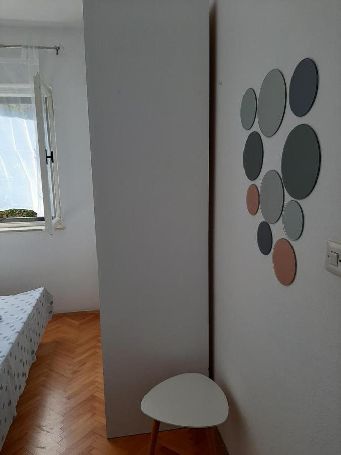 Giovanna - Spacious Lovely Apartment Supetar Exterior photo
